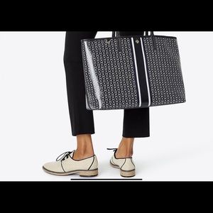 NWT Tory Burch Gemini Link Tote - Blue/Black/White